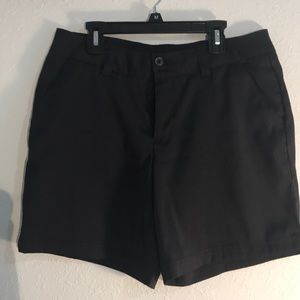 BCG size 6 Black Shorts four pocket